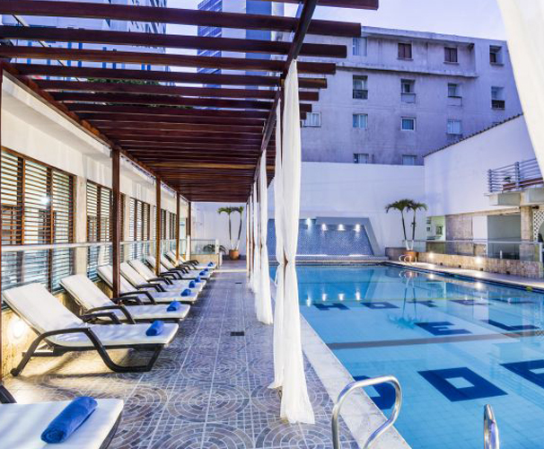 HOTEL DORADO PLAZA ALTO PRADO .
